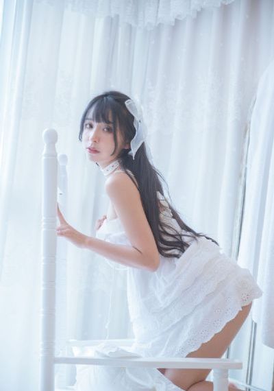 欧美小孩黑白图片意境_超清电影在线观看